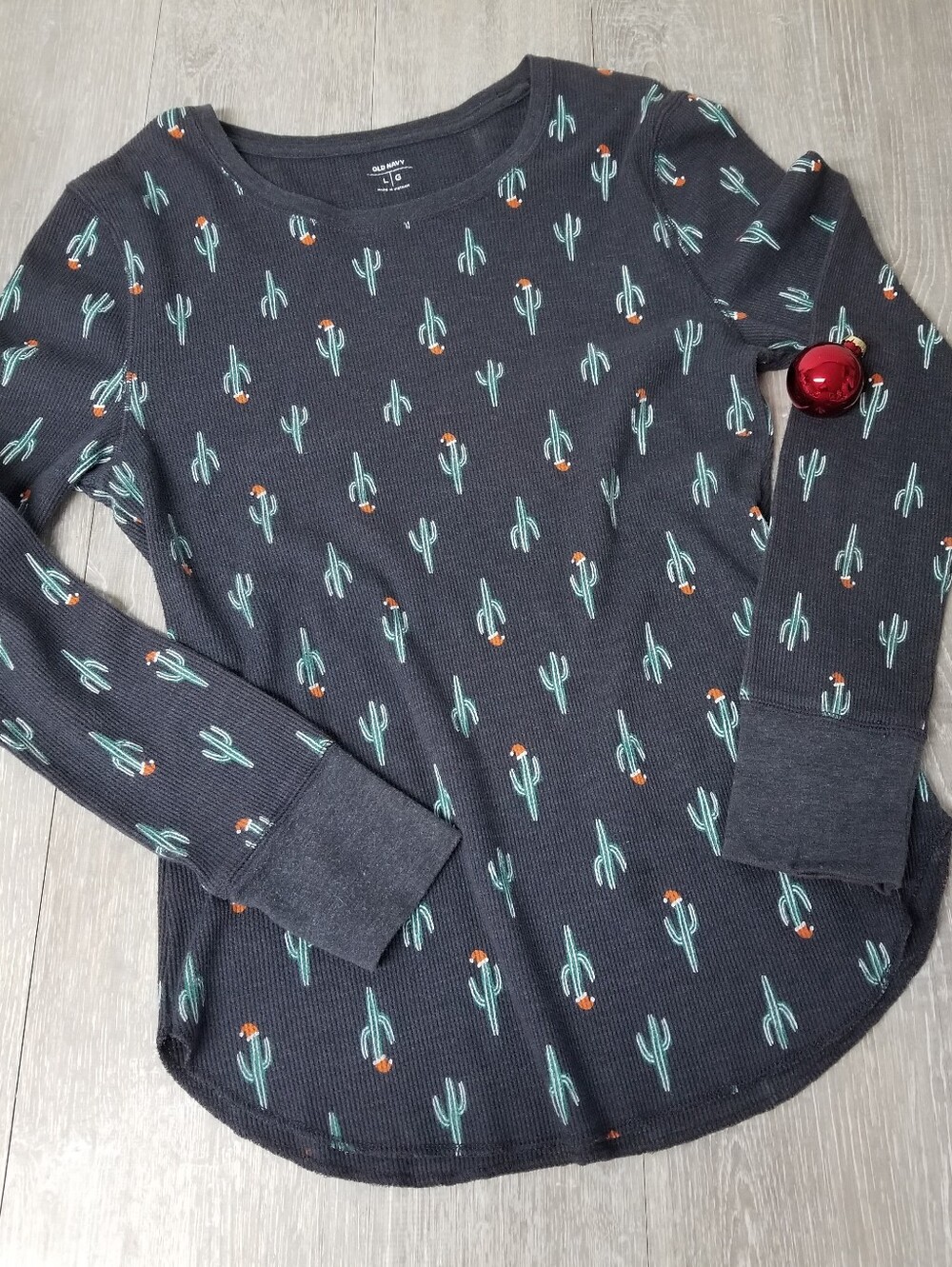 Old Navy Santa Hat/Cactus Thermal Lounge Top